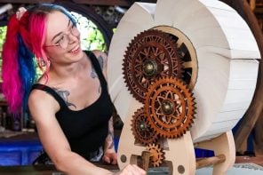 Entire Discworld series turned into a rotating book wheel
